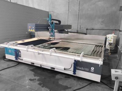 Mach 100 Water Jet Cutter installed for Glass Processor in Perth, WA with lifting arm platform 